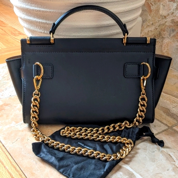 D&G RARE Leather Tote/Bag. Chain for Waist, Hand, or Shoulder Carry - Picture 3 of 16